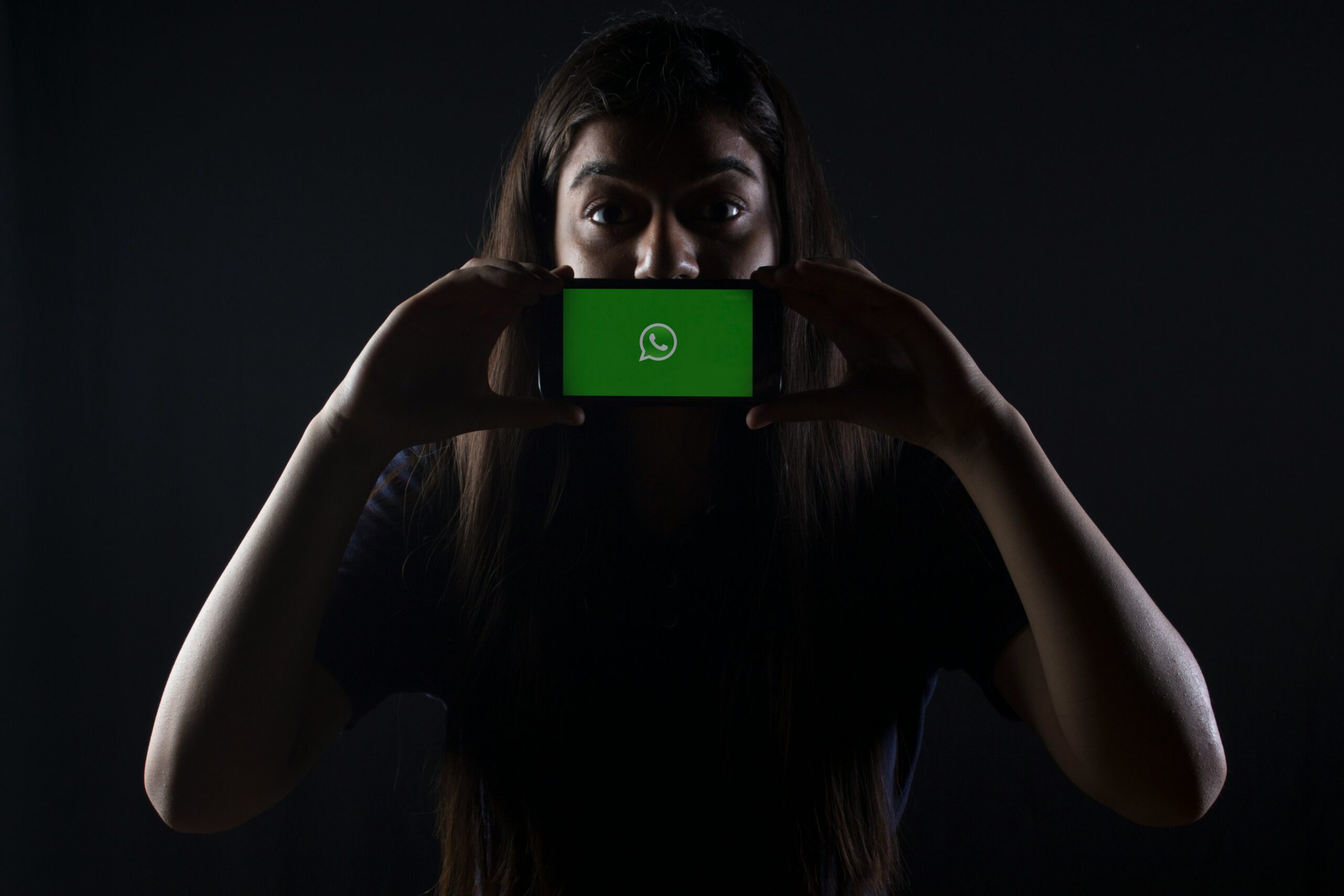 L’essor des chaînes WhatsApp comme source d’information